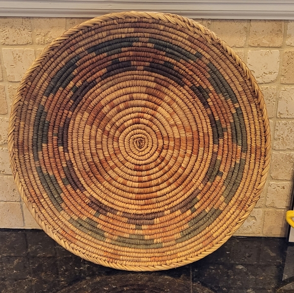 Amazing Ornate Woven Native American Wedding Ceremonial Basket - Picture 7 of 16